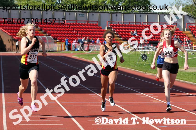Girls under-15s, North East Track and Field Champs., Gateshead. Photo: David T. Hewitson/Sports for All Pics